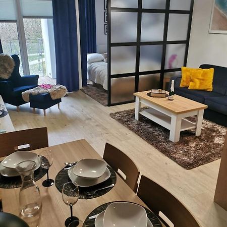 Nadmorskie Tarasy - Apartament D213 Z Garazem I Rowerami Kolobrzeg Ngoại thất bức ảnh