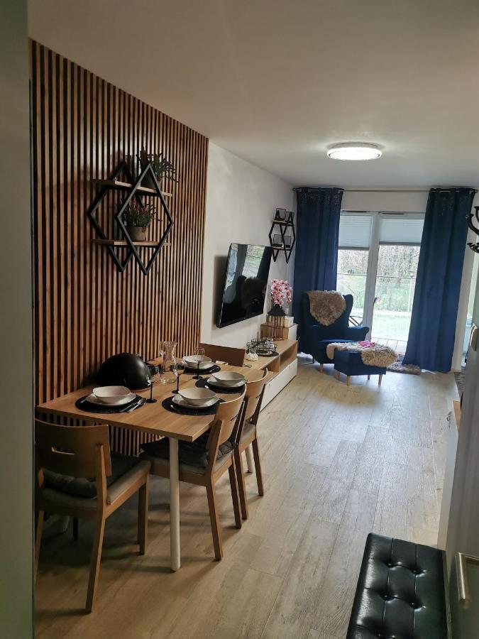 Nadmorskie Tarasy - Apartament D213 Z Garazem I Rowerami Kolobrzeg Ngoại thất bức ảnh